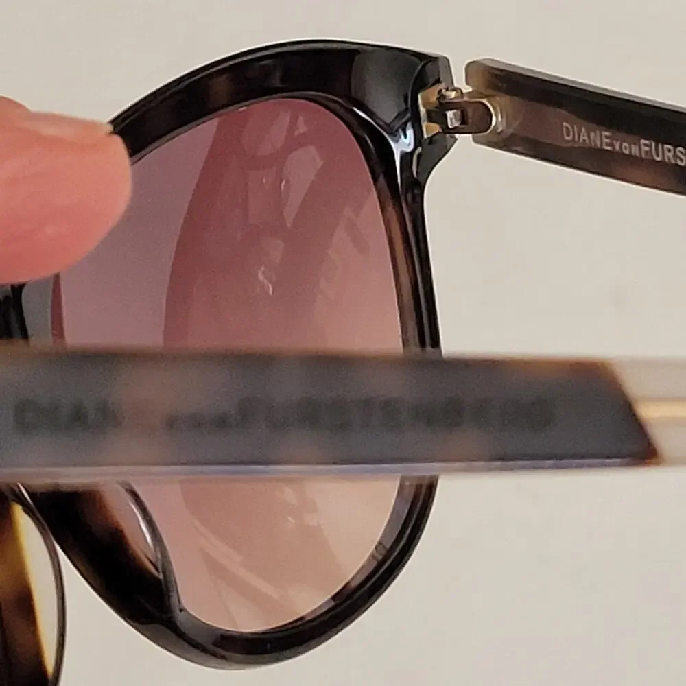 Diane von Furstenberg DVF511S Tortoise Frame sunglasses 58x16x135